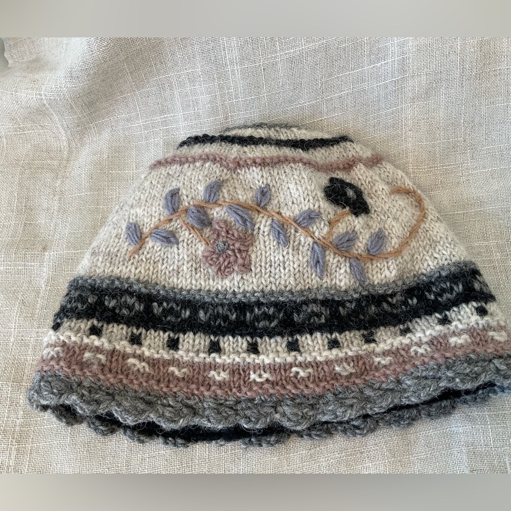 FEELGOODZ 100% Wool Embroidered Knit Beanie/Winter Hat - One Size Fits Most